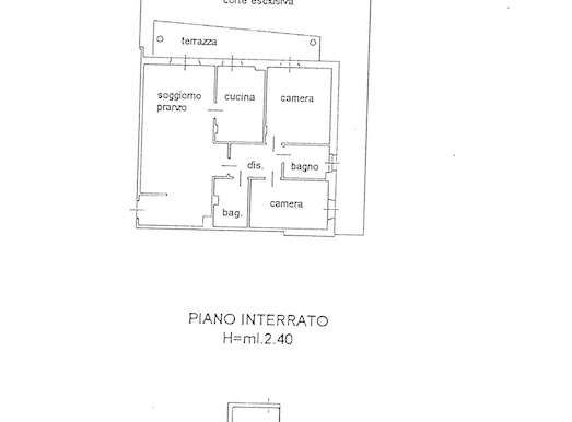 Bicamere biservizi con giardino a Feletto