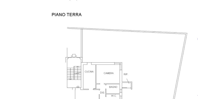 Feletto bicamere con grande giardino