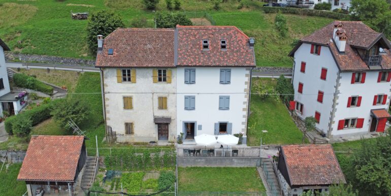 Elegante casa di montagna con vista panoramica a Ravascletto